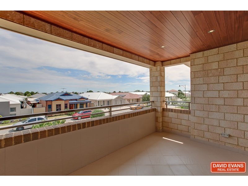 14 Oceanrunner Boulevard, Shoalwater WA 6169