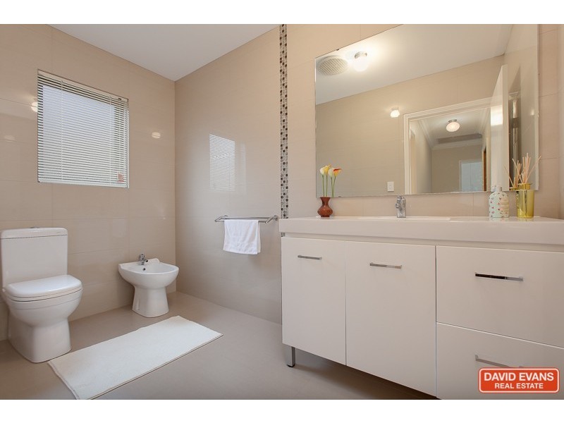 14 Oceanrunner Boulevard, Shoalwater WA 6169