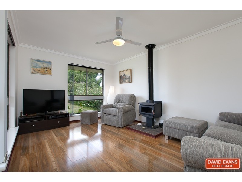 6 Taurus Court, Rockingham WA 6168