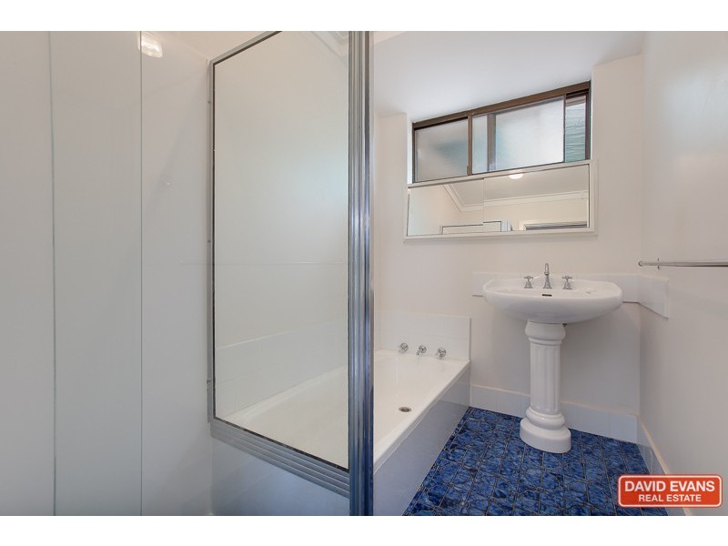 6 Taurus Court, Rockingham WA 6168