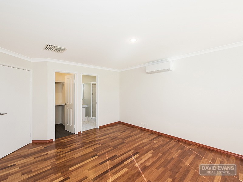 8 Boyle Ave, Rockingham WA 6168