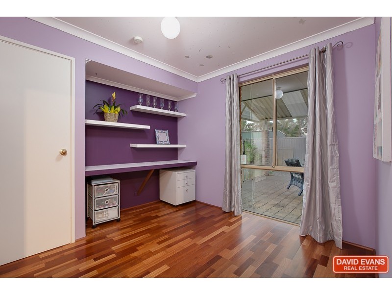 6 Derwent Place, Rockingham WA 6168