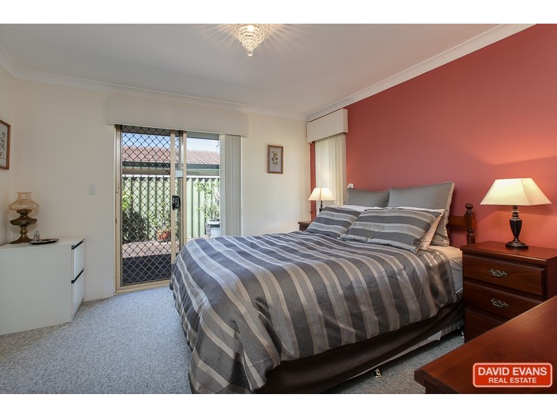 3 Rochester Way, Meadow Springs WA 6210