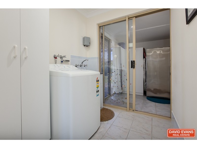 3 Rochester Way, Meadow Springs WA 6210