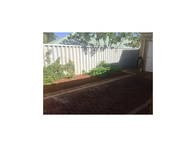 2/70A Parkin Street, Rockingham WA 6168