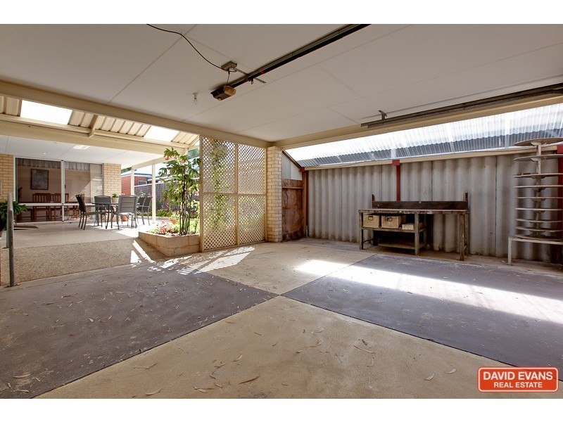 15 Grado Lane, Port Kennedy WA 6172