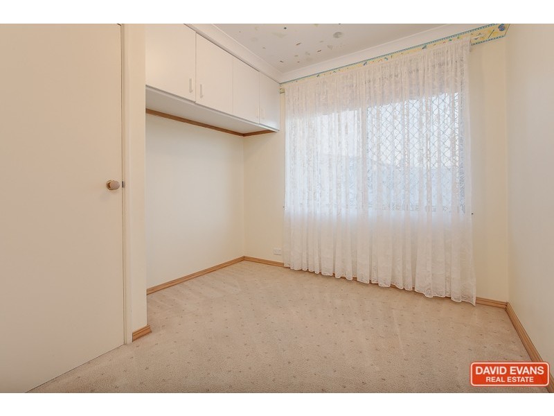 4 Lois Lane, Warnbro WA 6169