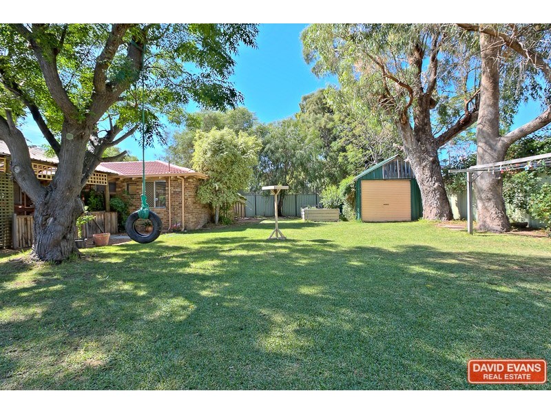 20 Quindalup Court, Hillman WA 6168