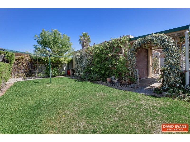 62 Wooramel Way, Cooloongup WA 6168