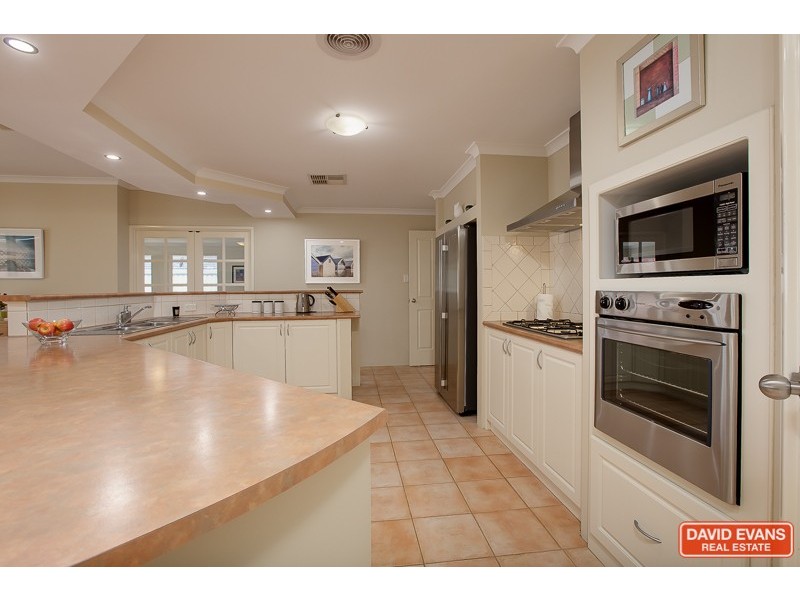 5 Sorelle Way, Port Kennedy WA 6172