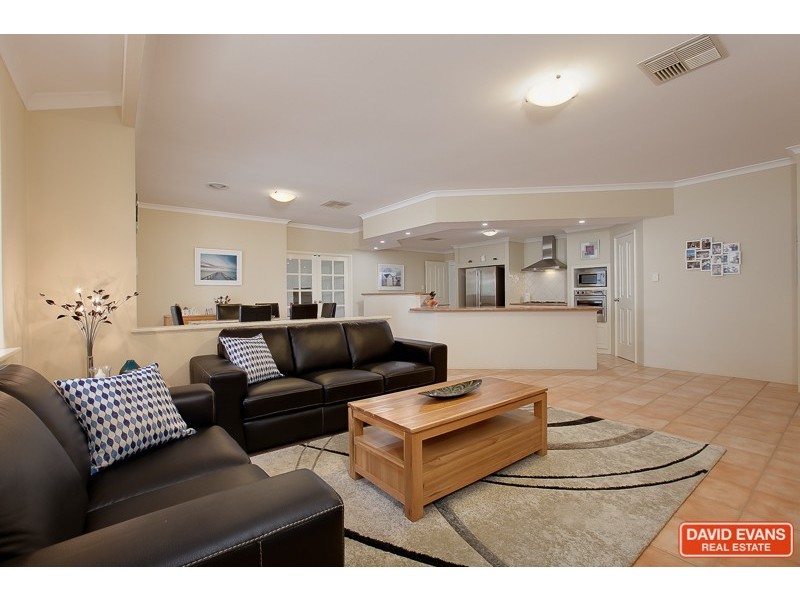 5 Sorelle Way, Port Kennedy WA 6172