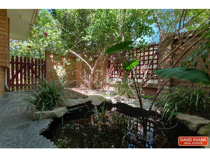 2 Greenlea Crescent, Warnbro WA 6169