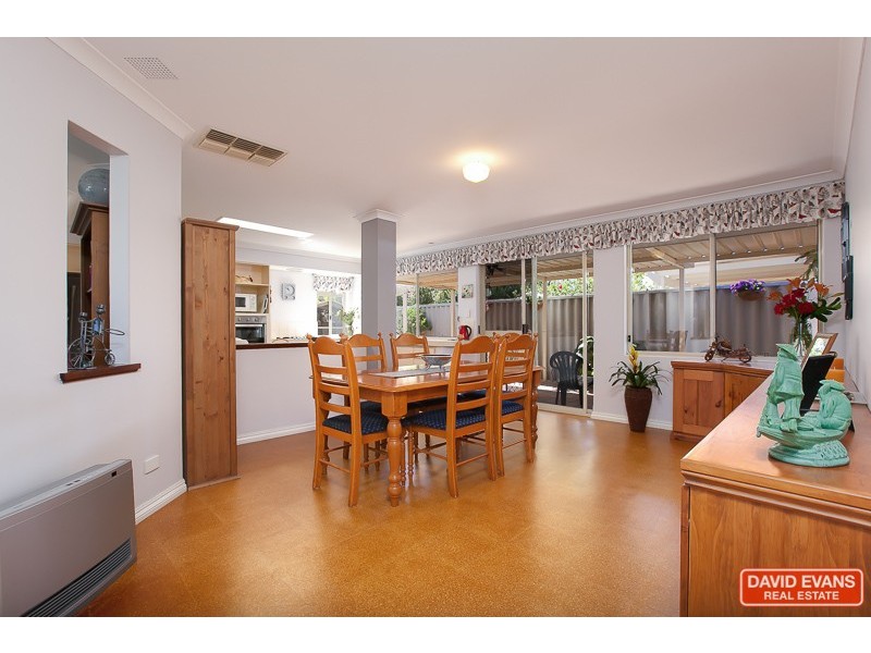 2 Greenlea Crescent, Warnbro WA 6169