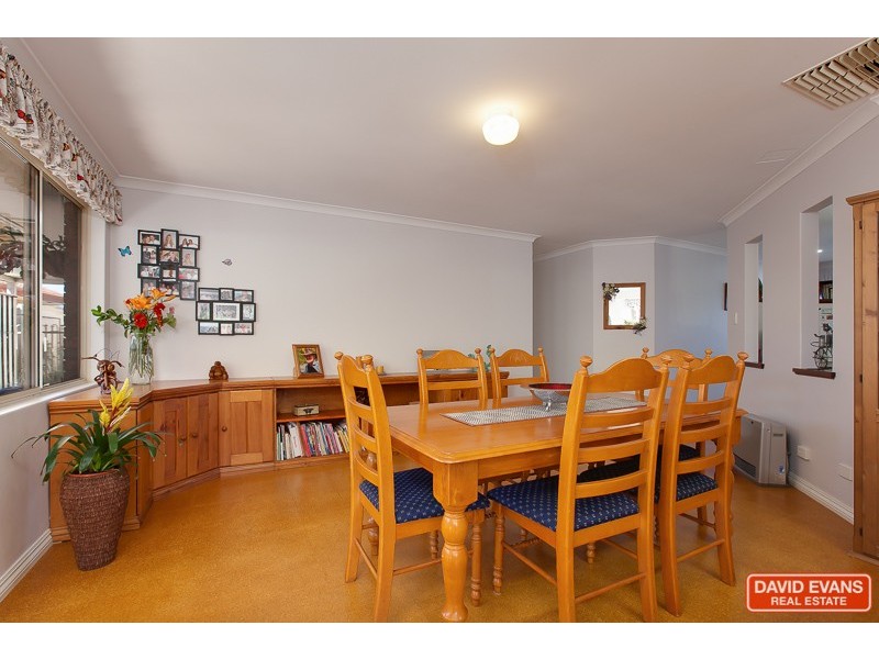 2 Greenlea Crescent, Warnbro WA 6169