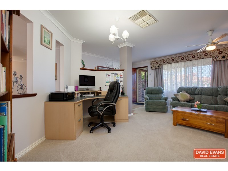 2 Greenlea Crescent, Warnbro WA 6169