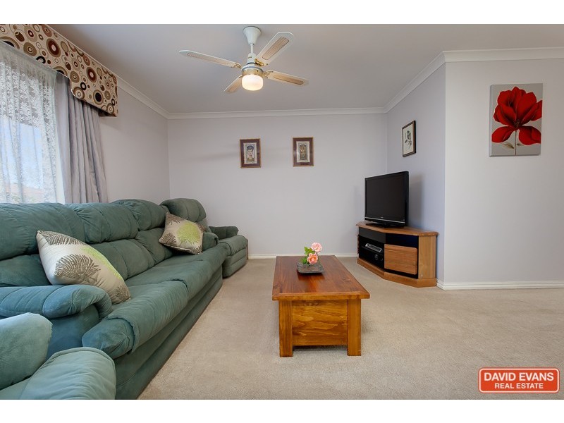2 Greenlea Crescent, Warnbro WA 6169