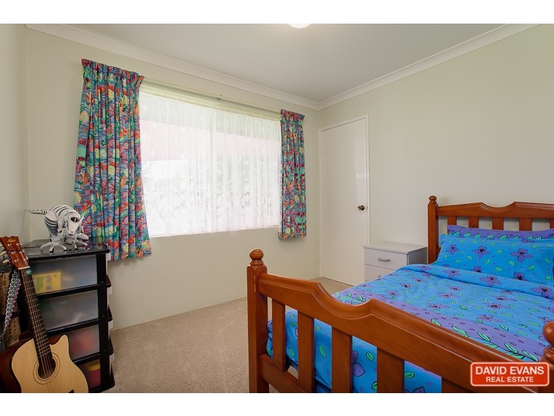 2 Greenlea Crescent, Warnbro WA 6169