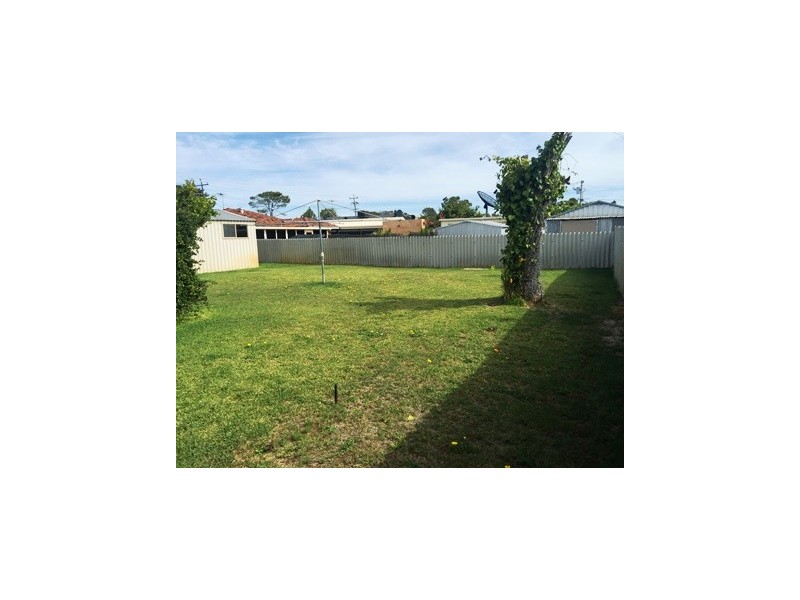 29 Kurrawa Street, Hillman WA 6168