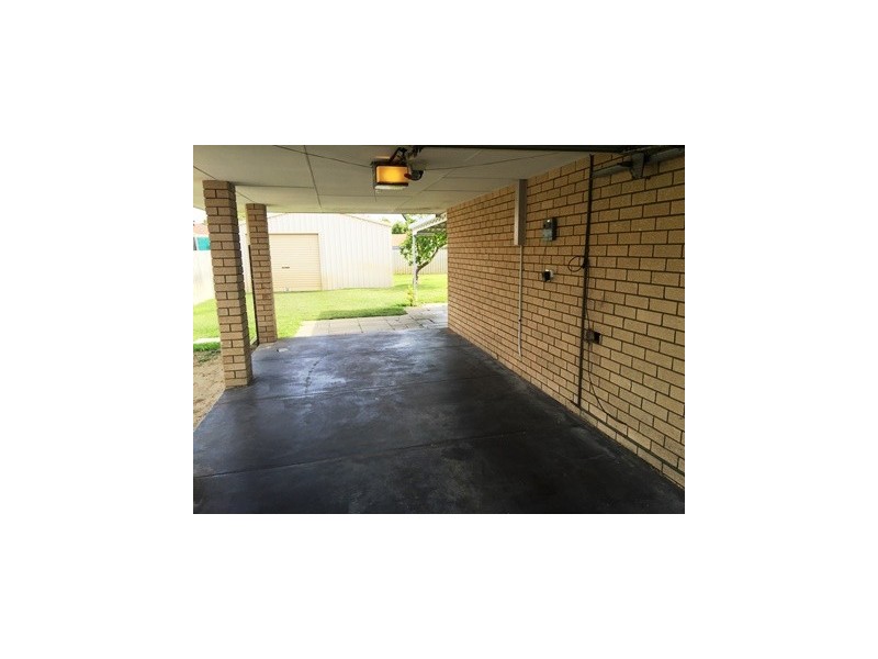 29 Kurrawa Street, Hillman WA 6168