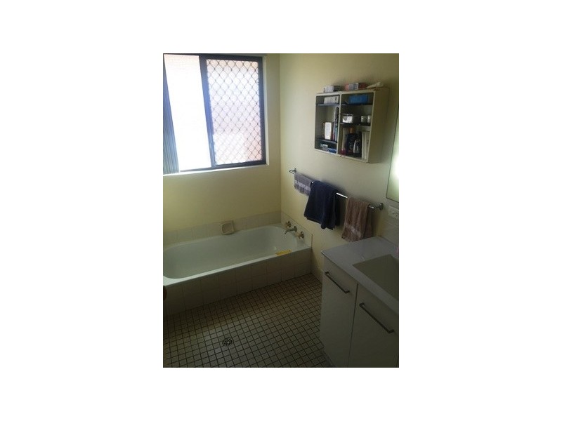 15 Gnangara Drive, Waikiki WA 6169