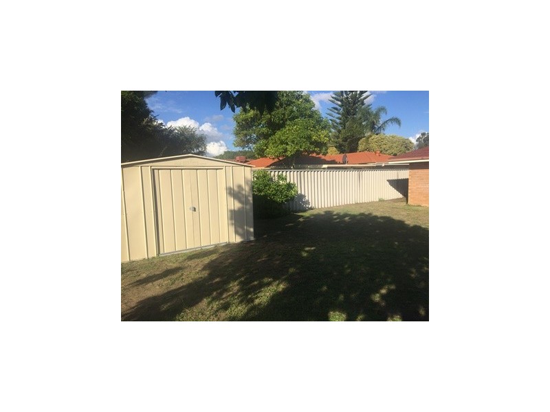 15 Gnangara Drive, Waikiki WA 6169