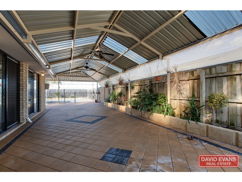 65 Ritchie Drive, Rockingham WA 6168