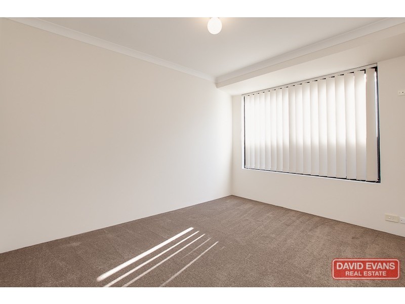 65 Ritchie Drive, Rockingham WA 6168