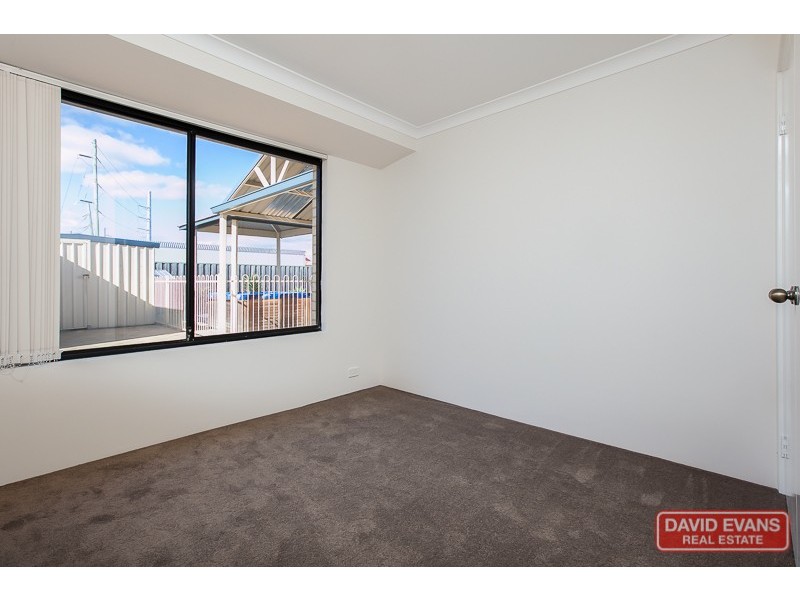 65 Ritchie Drive, Rockingham WA 6168