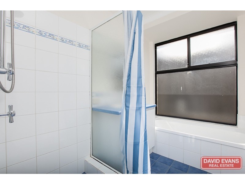 65 Ritchie Drive, Rockingham WA 6168