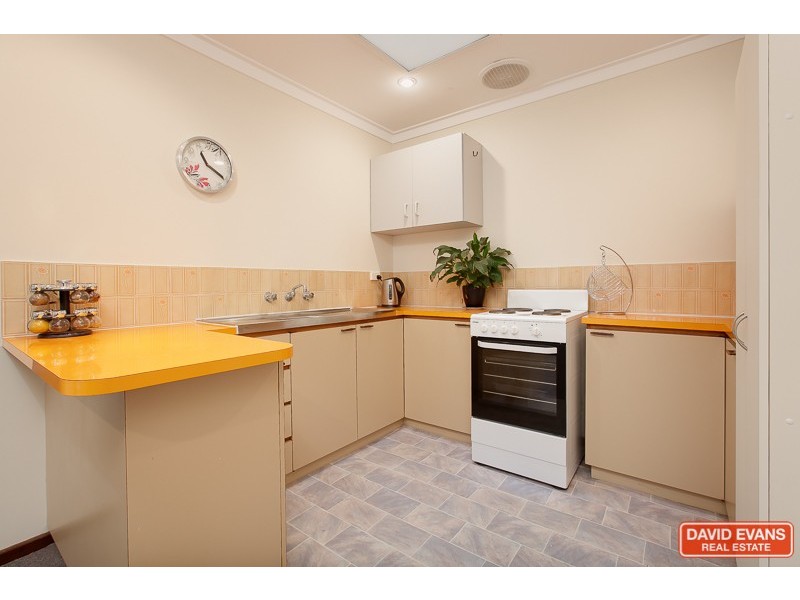 3/8 Grove Street, Shoalwater WA 6169