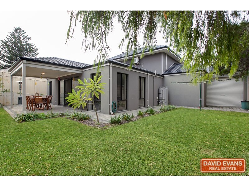 67a Gloucester Crescent, Shoalwater WA 6169
