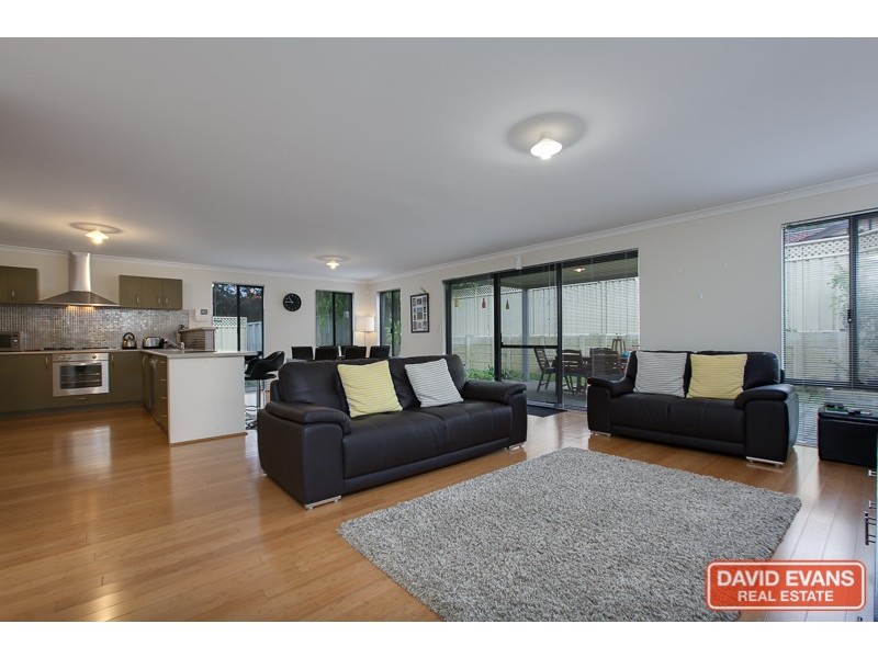 67a Gloucester Crescent, Shoalwater WA 6169