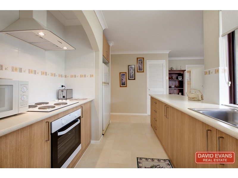 5 Haselmere Circus, Rockingham WA 6168