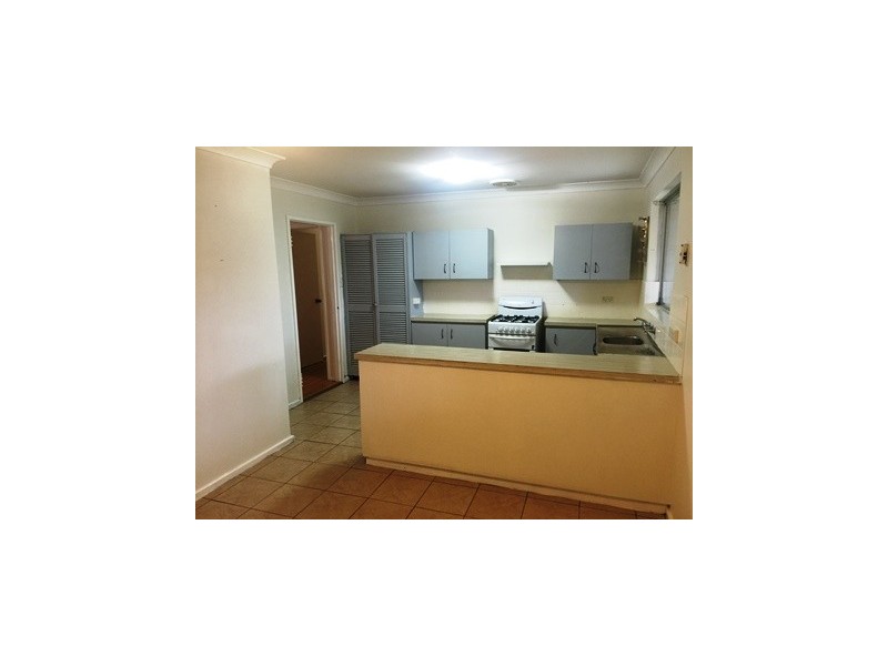 5 Goongarrie Drive, Waikiki WA 6169