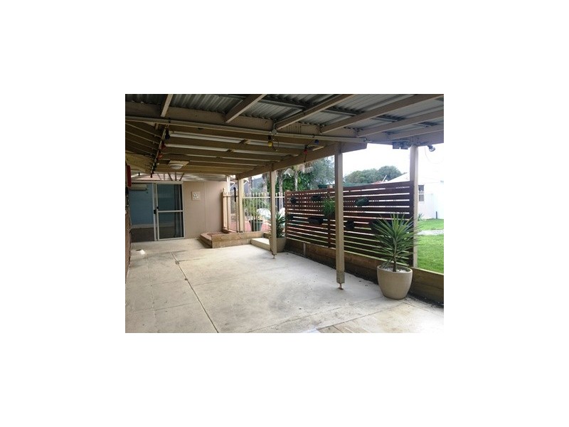 5 Goongarrie Drive, Waikiki WA 6169