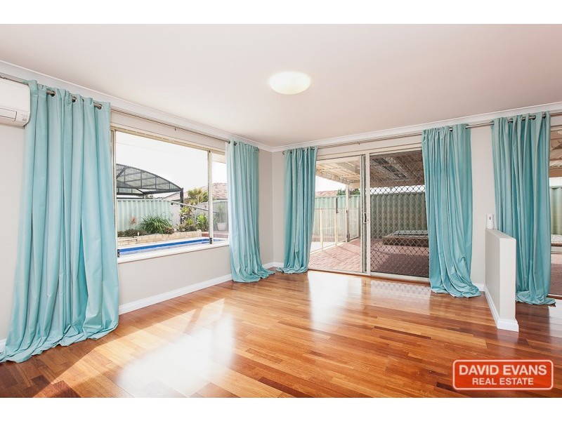 4 Maria Way, Port Kennedy WA 6172