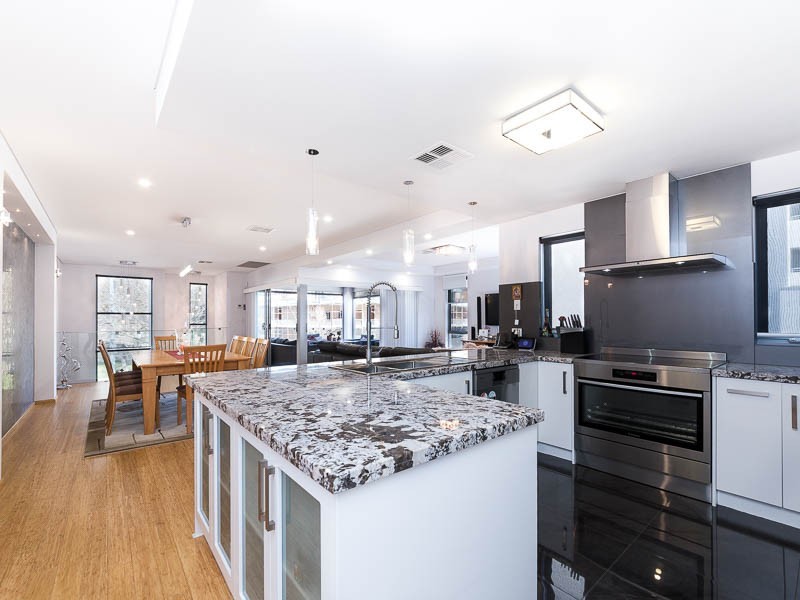 38 Emma Street, Rockingham WA 6168