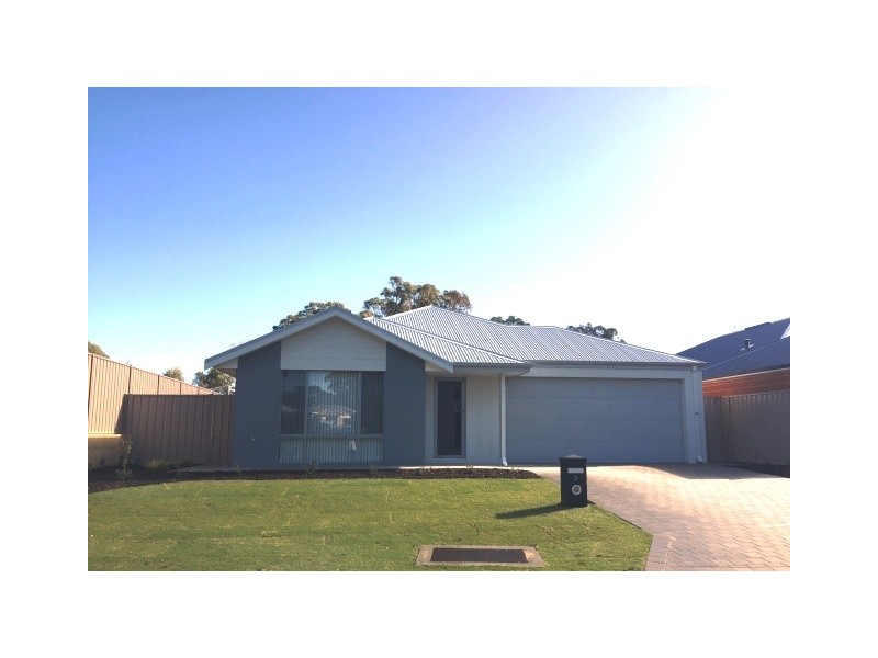 3 Dundee Way, Meadow Springs WA 6210