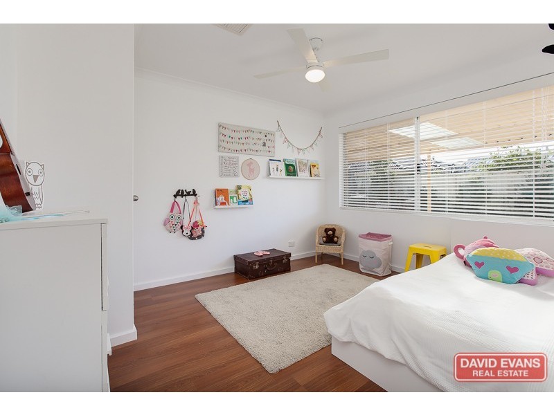 31 Salton Street, Secret Harbour WA 6173