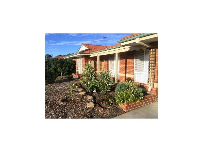 1/12 McNicholl Street, Rockingham WA 6168