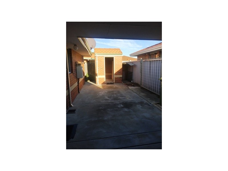 1/12 McNicholl Street, Rockingham WA 6168