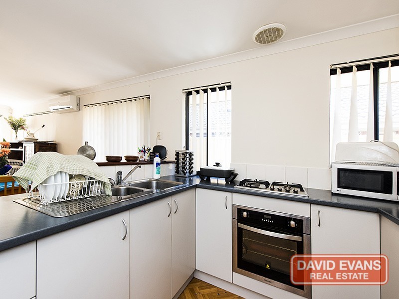 17 Antrim Way, Bertram WA 6167