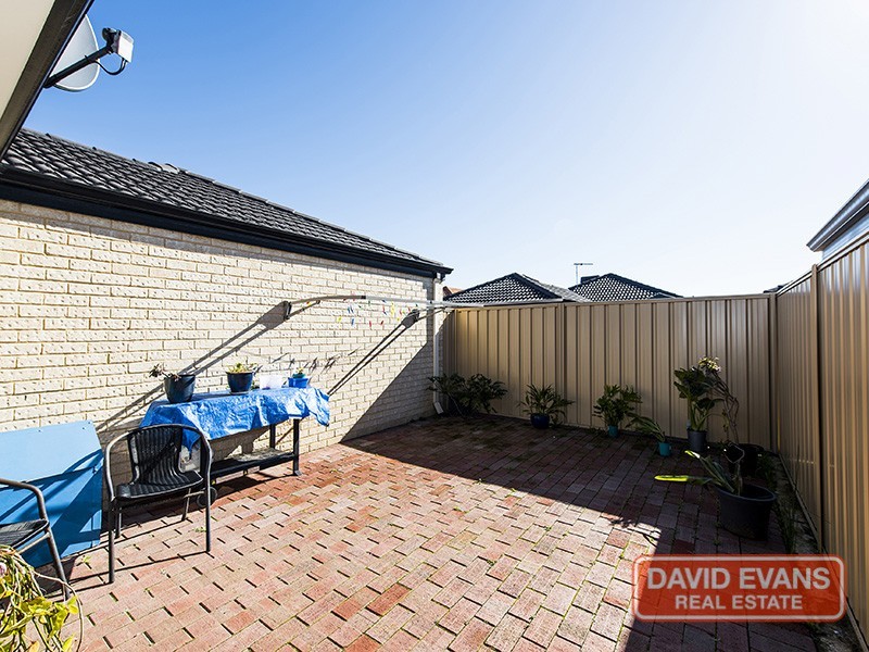 17 Antrim Way, Bertram WA 6167