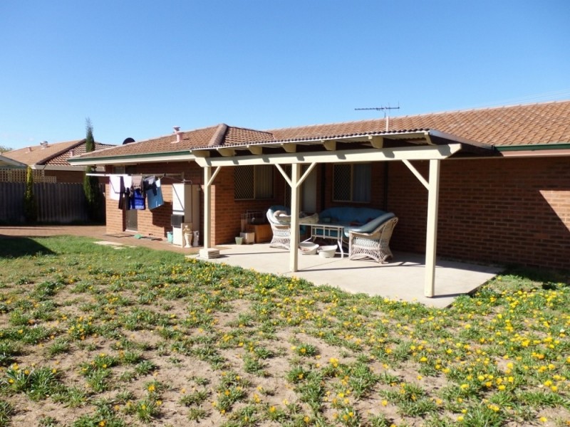 11 Tobin Way, Cooloongup WA 6168