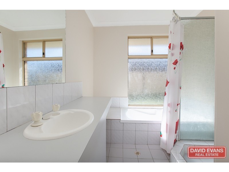 66 The Avenue, Warnbro WA 6169