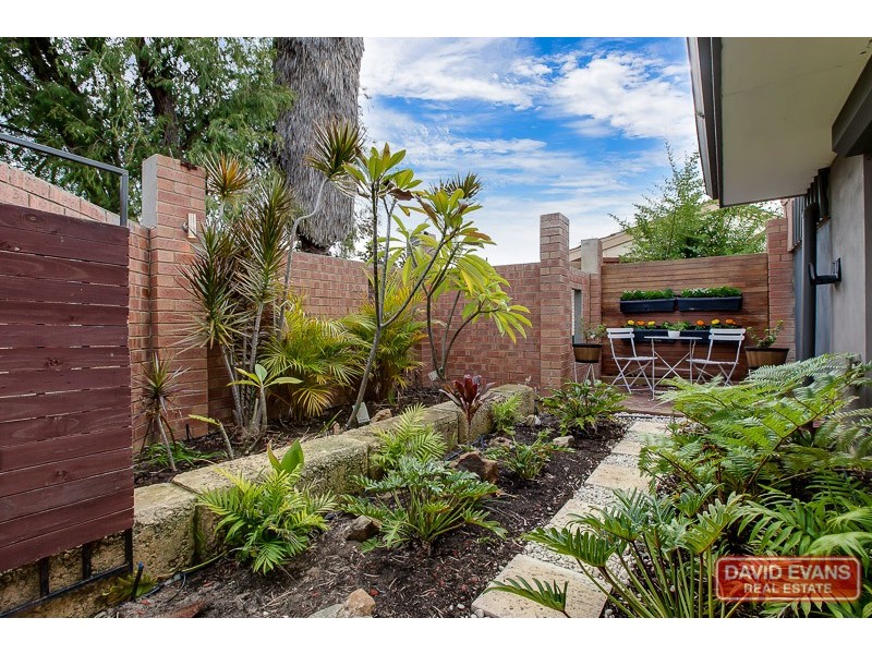 60 Kenton Way, Rockingham WA 6168