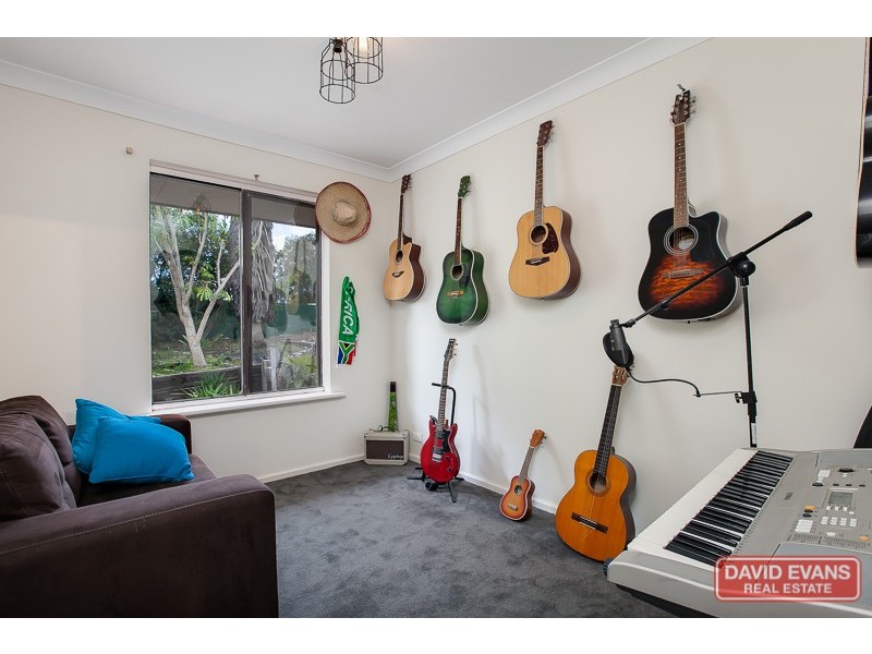 60 Kenton Way, Rockingham WA 6168