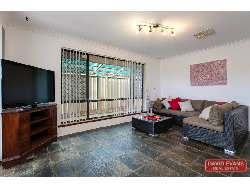 10 Warner Lane, Rockingham WA 6168