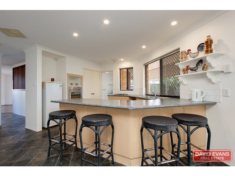 10 Warner Lane, Rockingham WA 6168