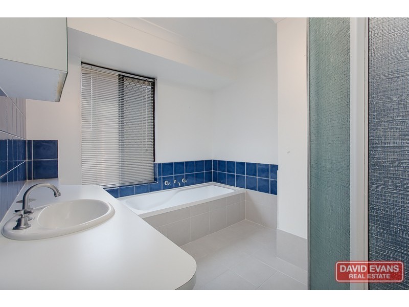 10 Warner Lane, Rockingham WA 6168